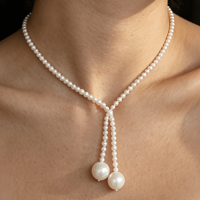 Women's Minimalist Freshwater Necklace with Unique Clasp